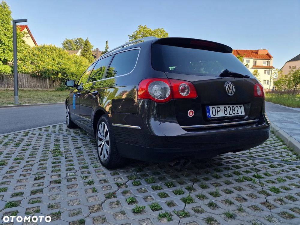 Volkswagen Passat Variant 2.0 TDI DPF DSG Highline - 11