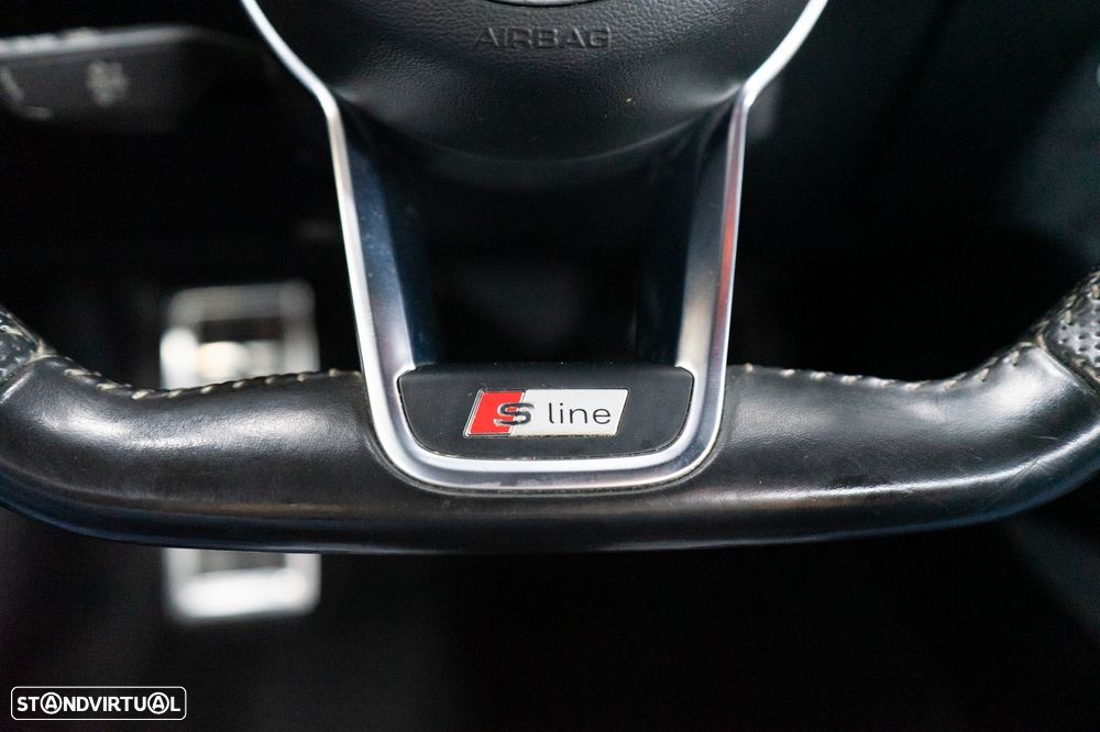 Audi TT Coupé 2.0 TDI S-line - 45