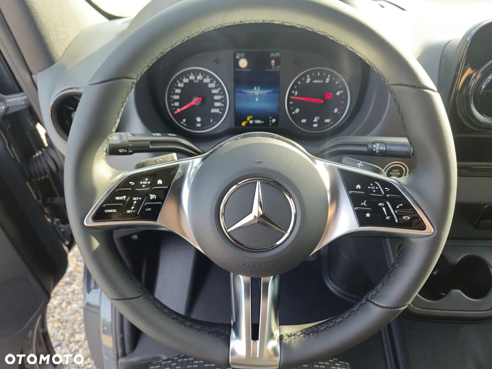 Mercedes-Benz sPRINTER - 19