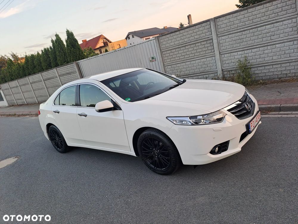 Honda Accord 2.0 50 Jahre Edition - 16