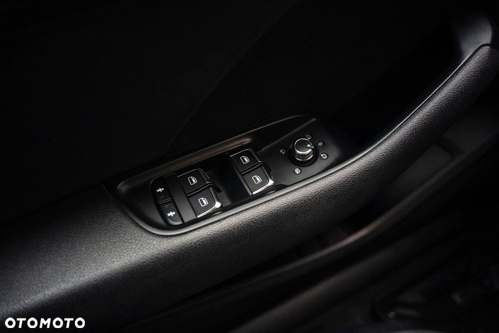 Audi A3 Sportback 2.0 TDI S line Sportpaket - 26