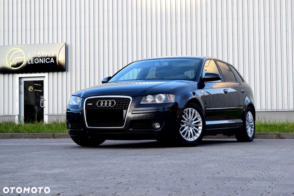 Audi A3 Sportback 1.9 TDI DPF S line Sportpaket plus - 4
