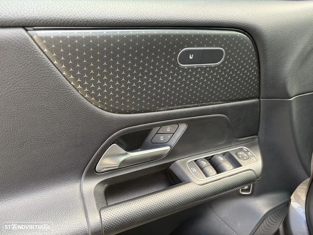 Mercedes-Benz GLB 180 d Progressive - 17