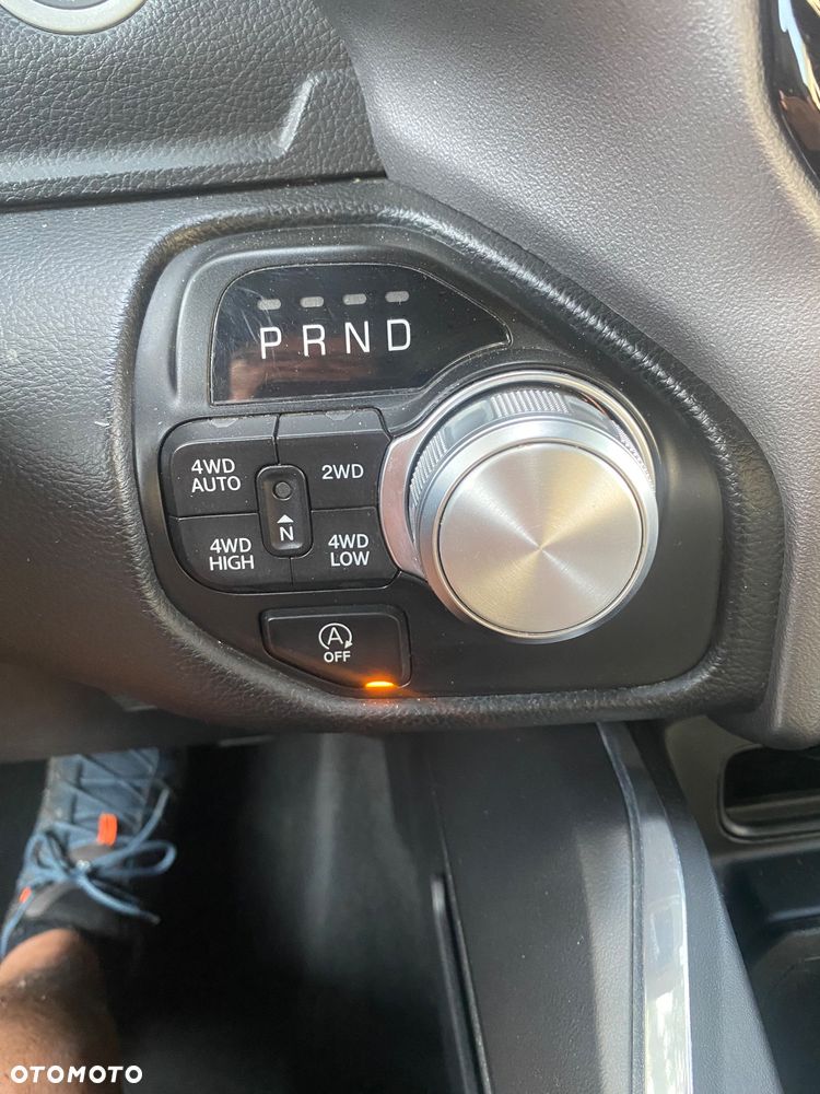 RAM 1500 Crew Cab Shortbed Laramie - 21