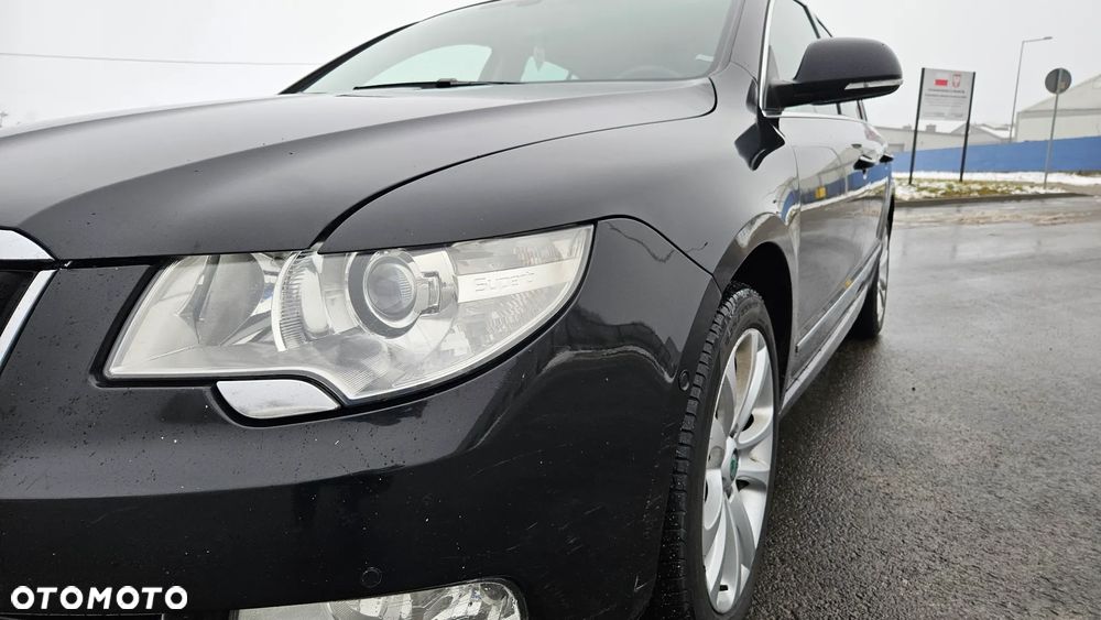 Skoda Superb 2.0 TDI Comfort DSG - 5