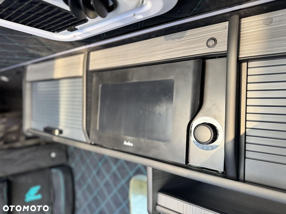 Mercedes-Benz Sprinter - 17