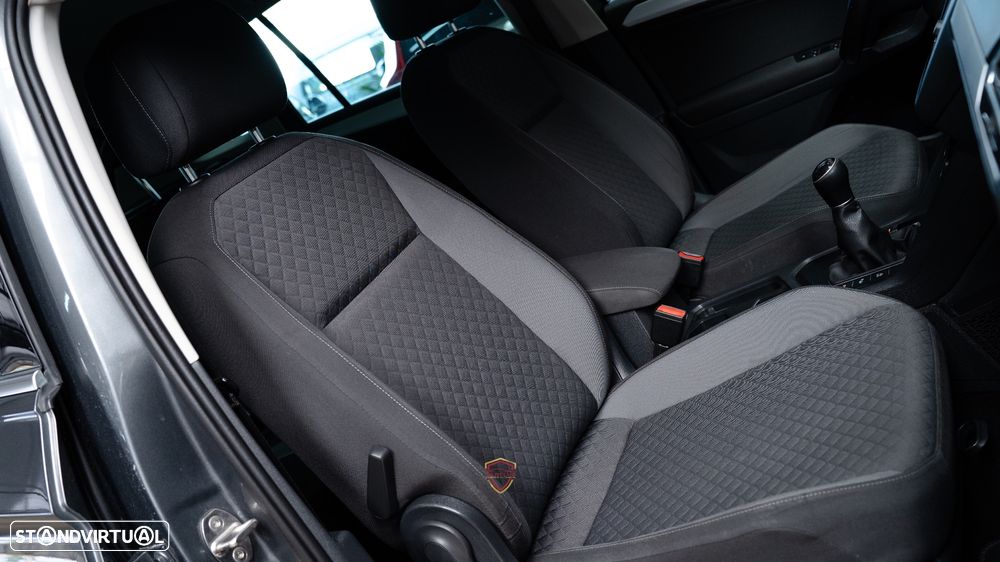 VW Tiguan 1.6 TDI Confortline - 32