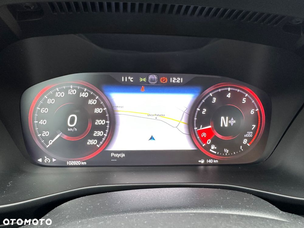 Volvo XC 40 T3 Momentum Pro - 13