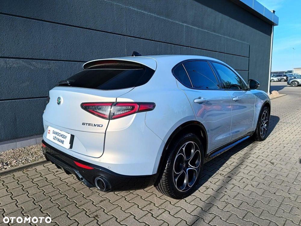 Alfa Romeo Stelvio 2.0 Turbo Veloce Q4 - 8