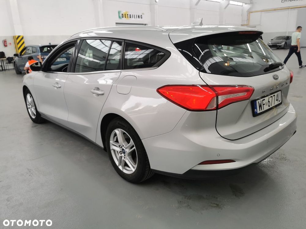 Ford Focus 1.0 EcoBoost Connected - 9