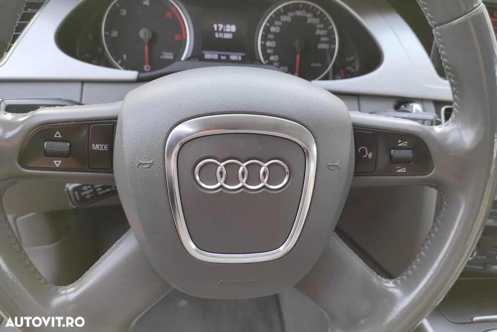 Audi A4 2.0 TDI Multitronic Avant - 10