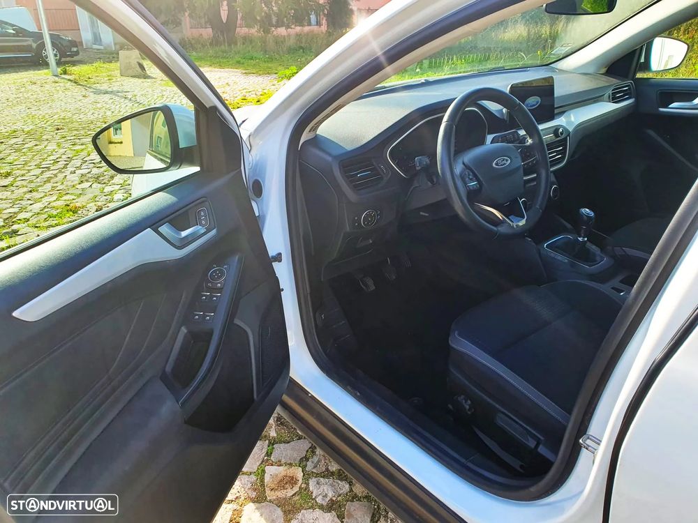 Ford Focus SW 1.5 TDCi EcoBlue Business - 11