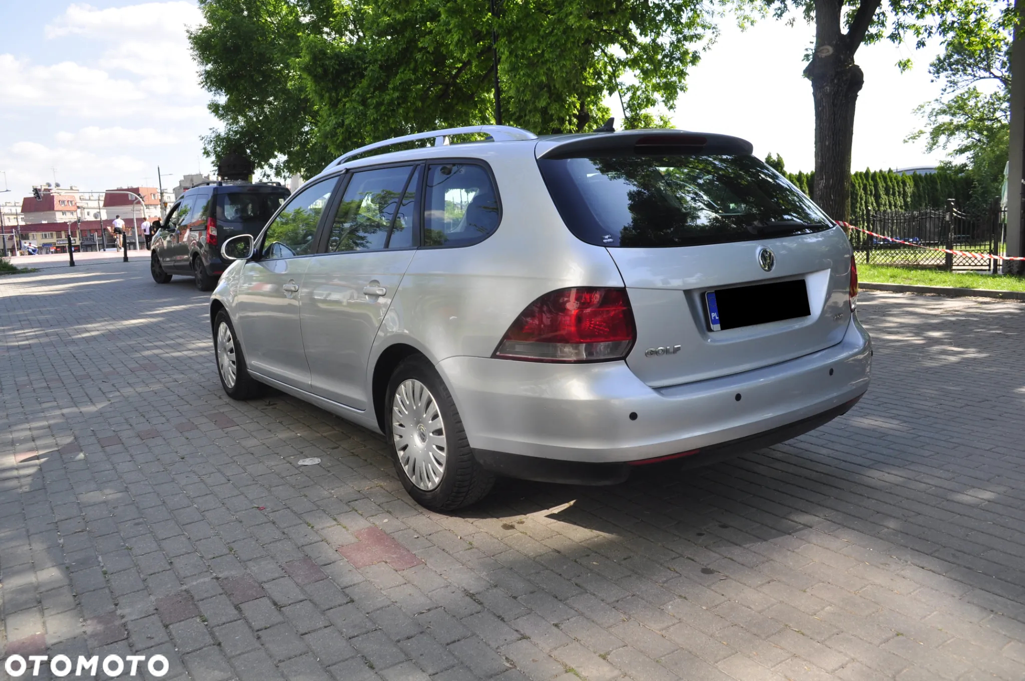 Volkswagen Golf - 6