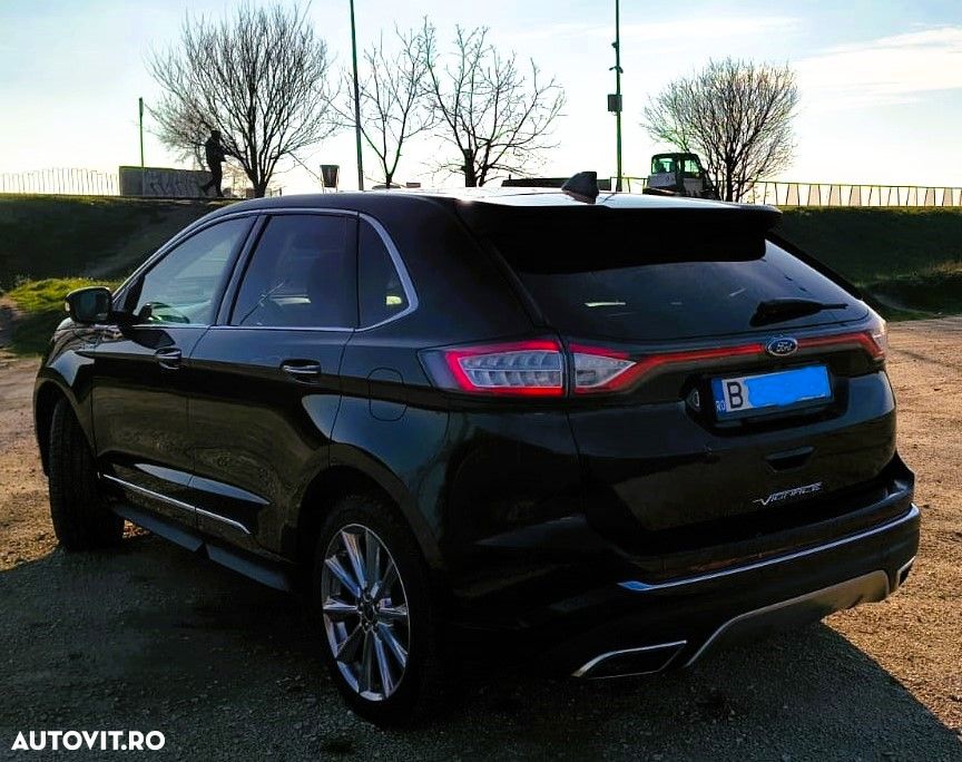 Ford Edge 2.0 TDCi Powershift Titanium - 8