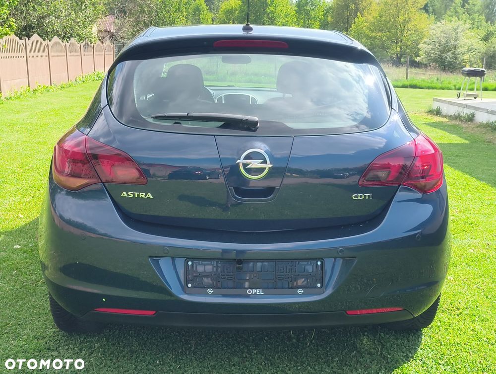 Opel Astra 1.7 CDTI DPF Cosmo - 12