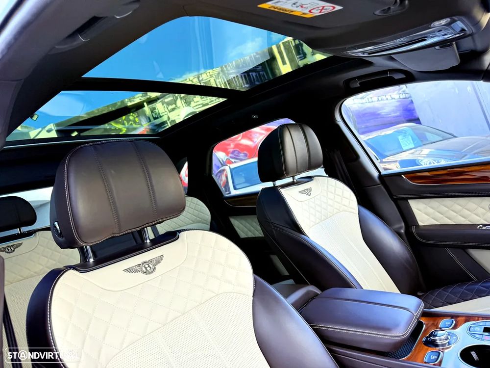 Bentley Bentayga V8 - 31