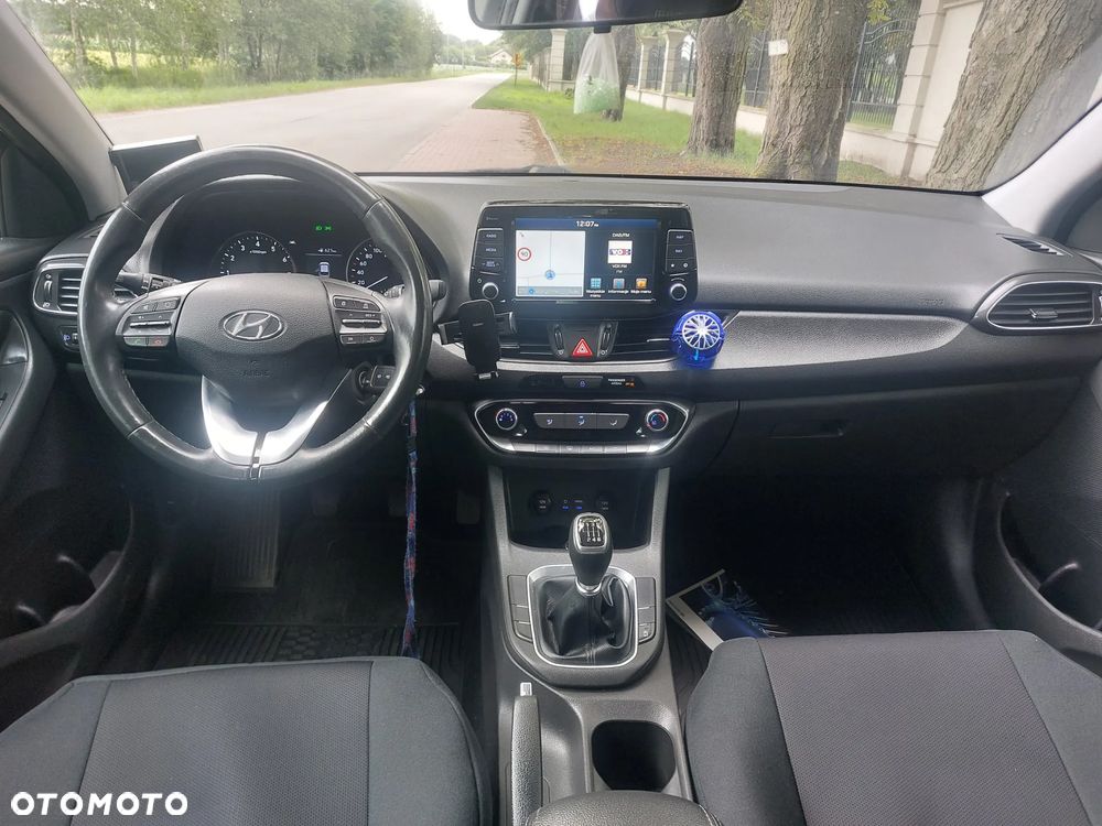 Hyundai i30 1.4 GO Plus - 26