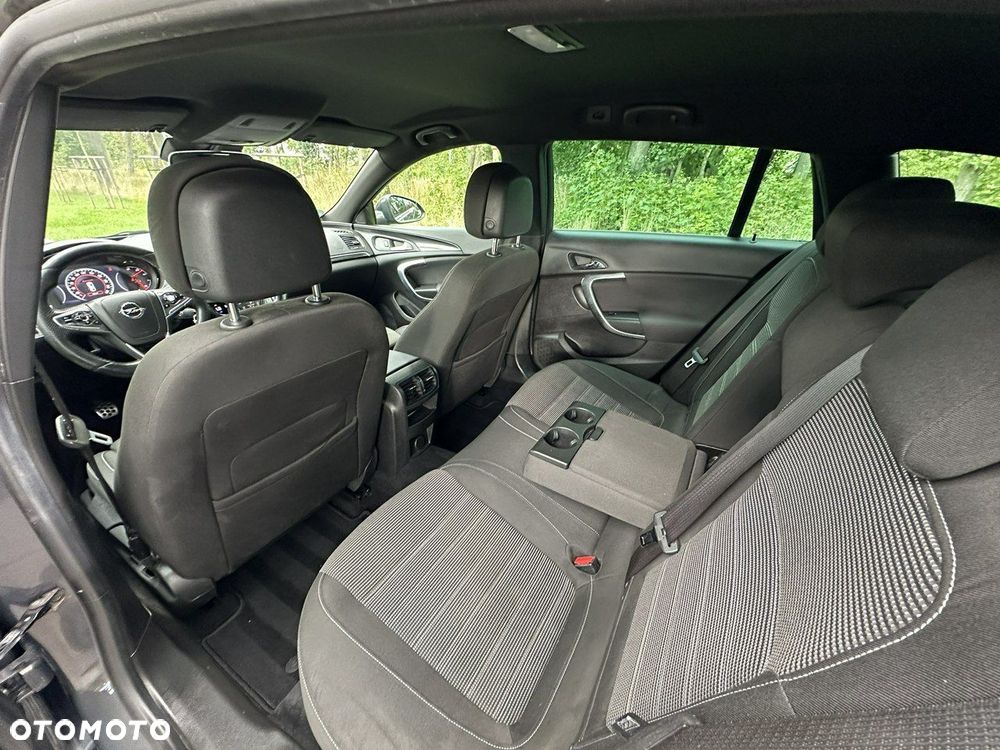 Opel Insignia - 22