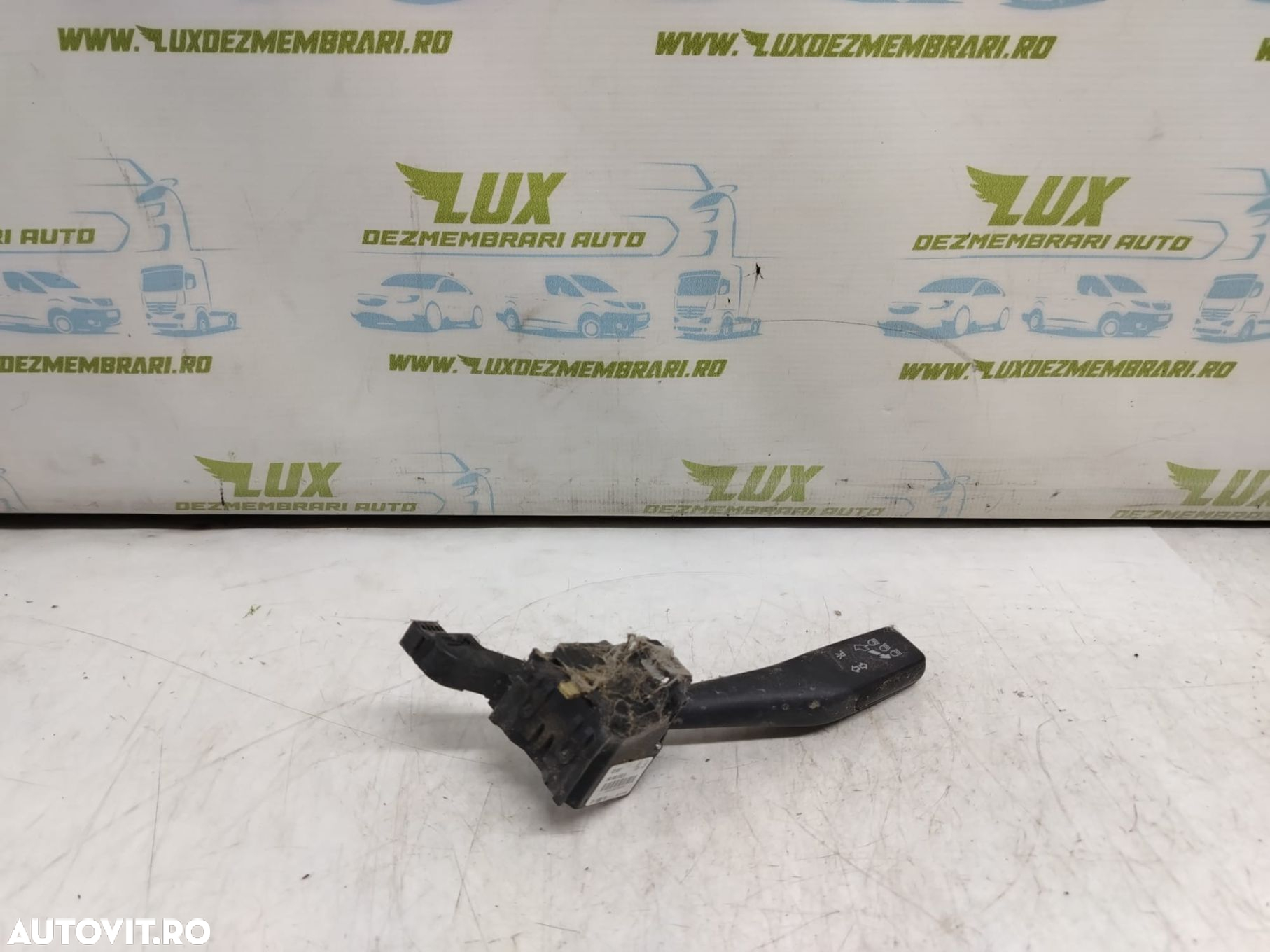 Maneta semnalizare 1k0953513e Volkswagen VW Golf 5 [2003 - 2009] - 2