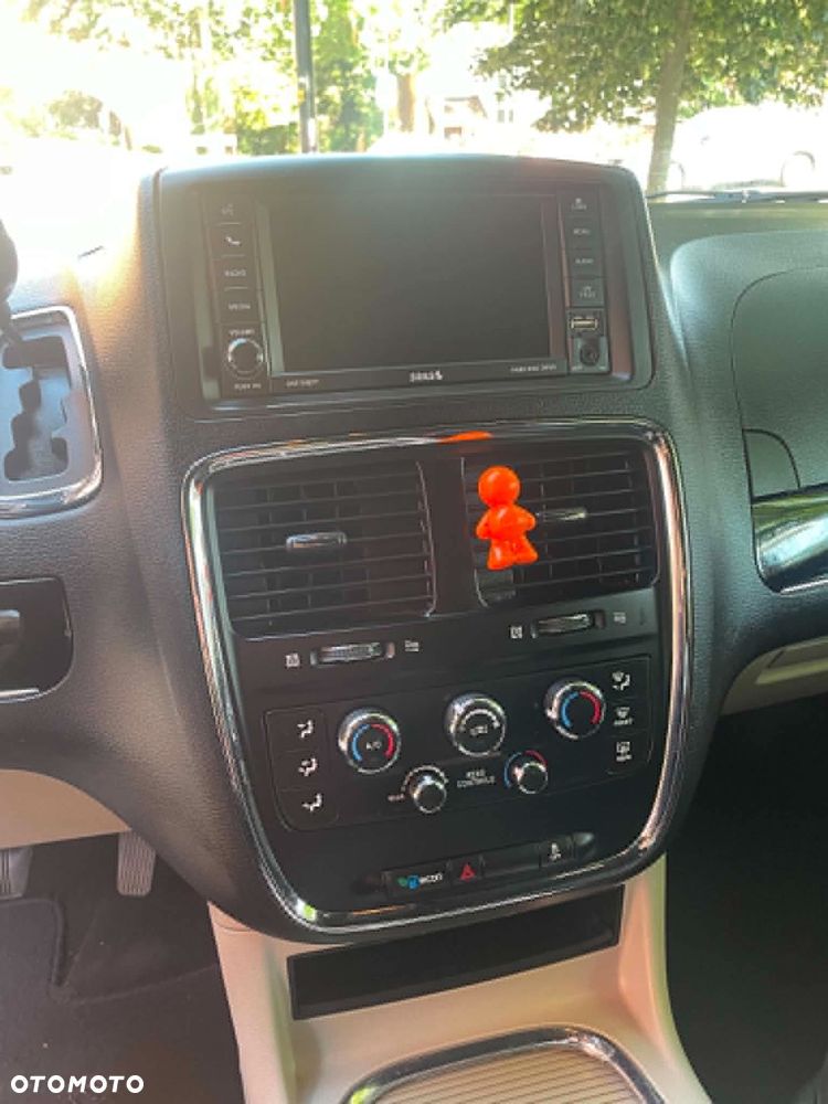 Dodge Grand Caravan 3.6 R/T - 7