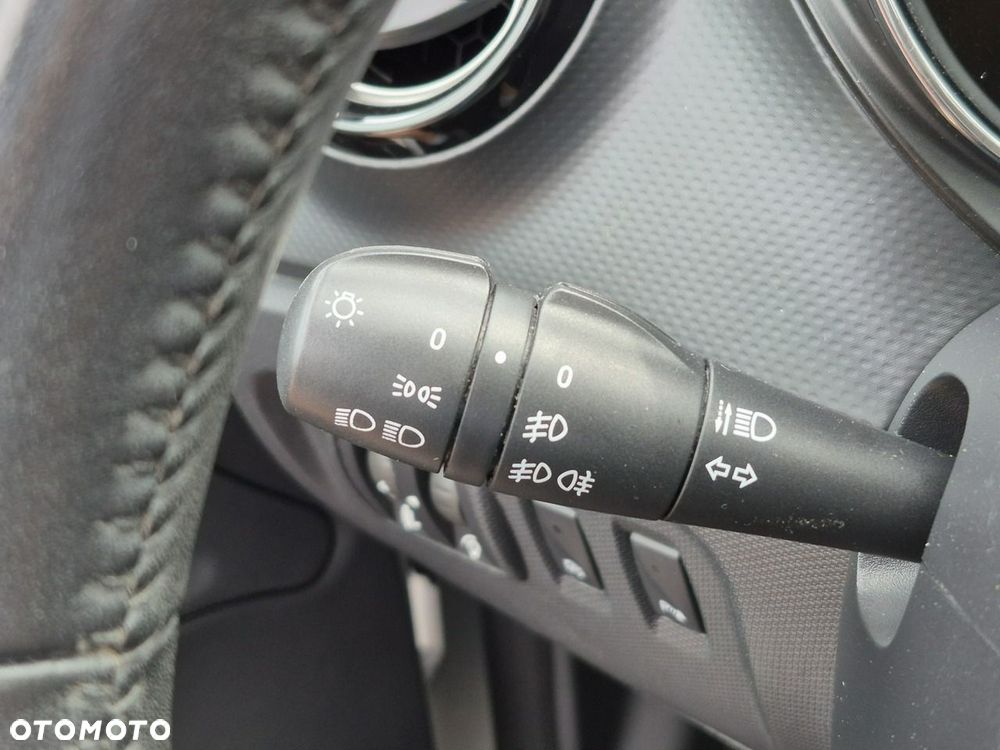 Renault Captur - 32