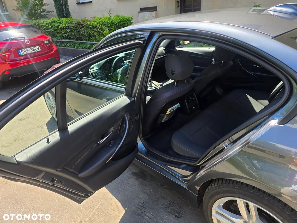 BMW Seria 3 318d DPF - 7