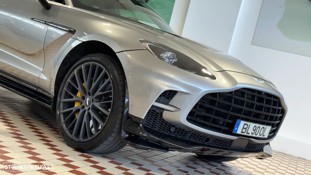 Aston Martin DBX 707 - 8
