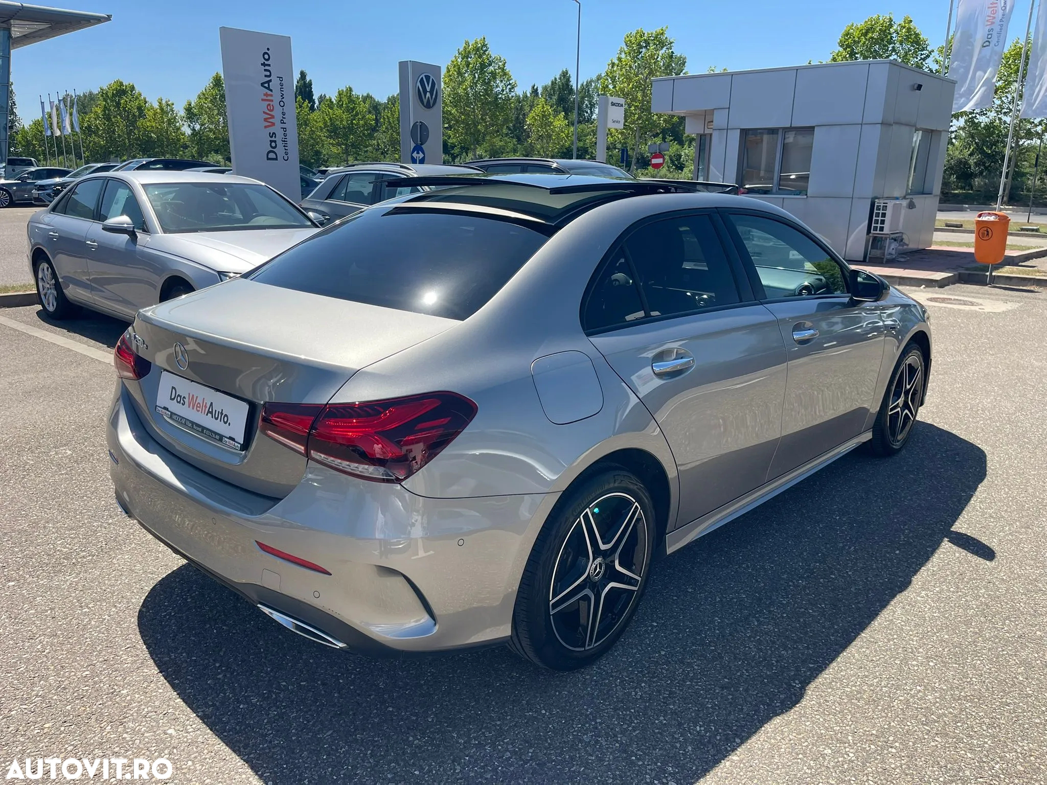 Mercedes-Benz A 250 e 8G-DCT AMG Line - 6