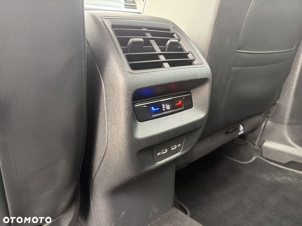 Volkswagen Tayron 1.5 eTSI mHEV Life DSG - 27
