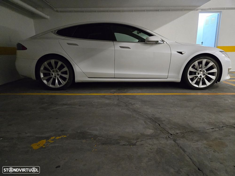 Tesla Model S 100 kWh Long Range AWD — fotografia 4