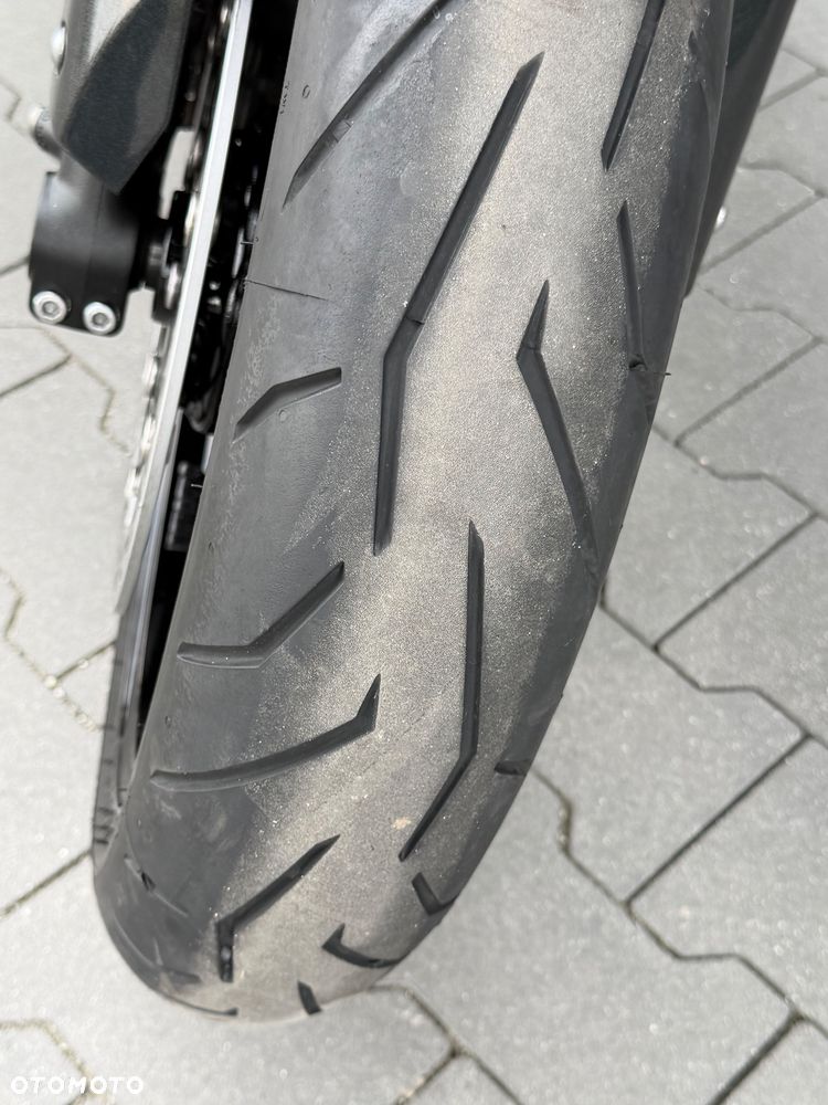 Kawasaki Ninja 1000 SX - 23