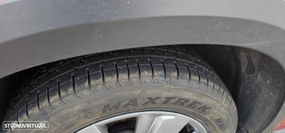 Peugeot 2008 1.5 BlueHDi Signature - 13