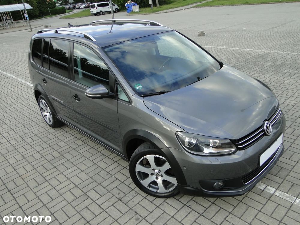 Volkswagen Touran 2.0 TDI DPF Cross - 10