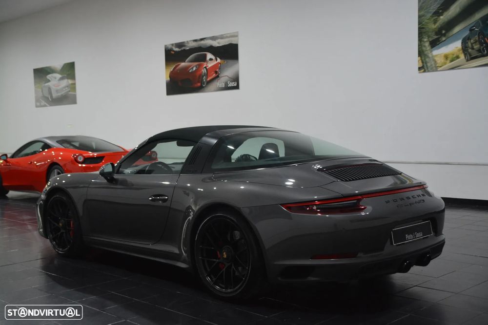 Porsche 911 (991) Targa 4 GTS PDK - 12