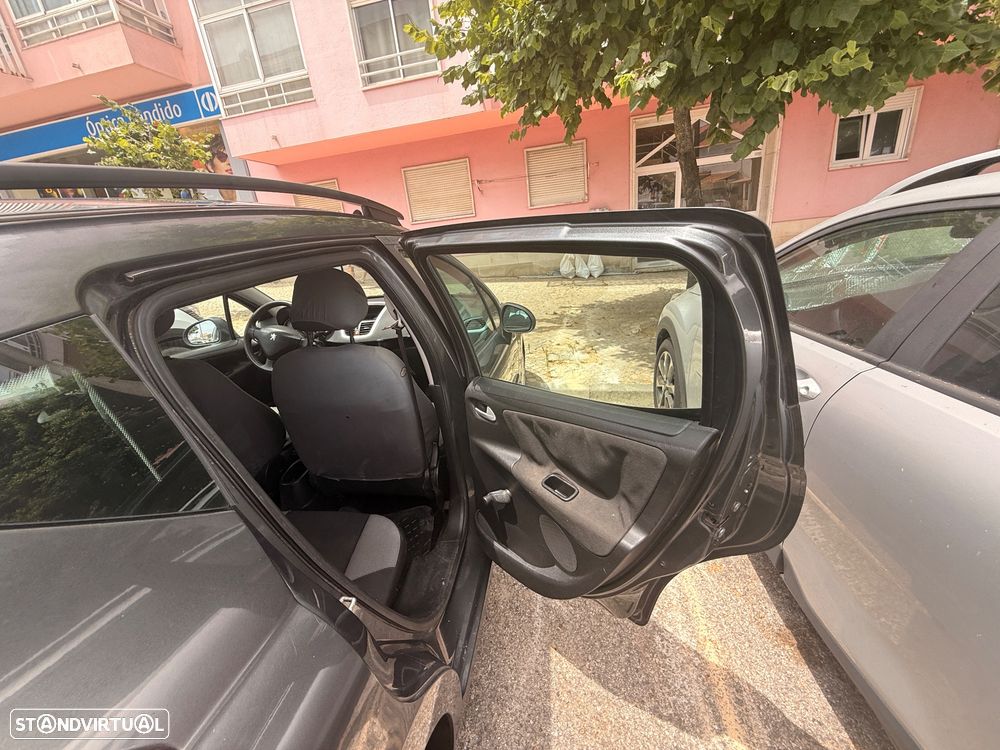 Peugeot 207 SW - 9