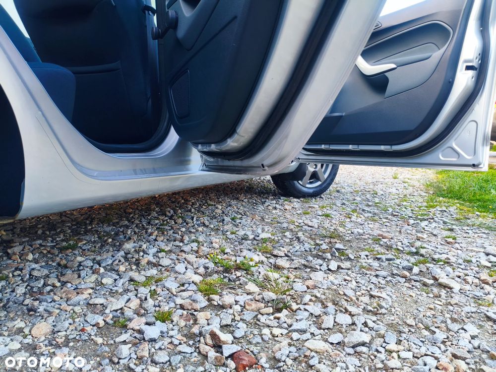 Ford Fiesta 1.25 Titanium EU5 - 24
