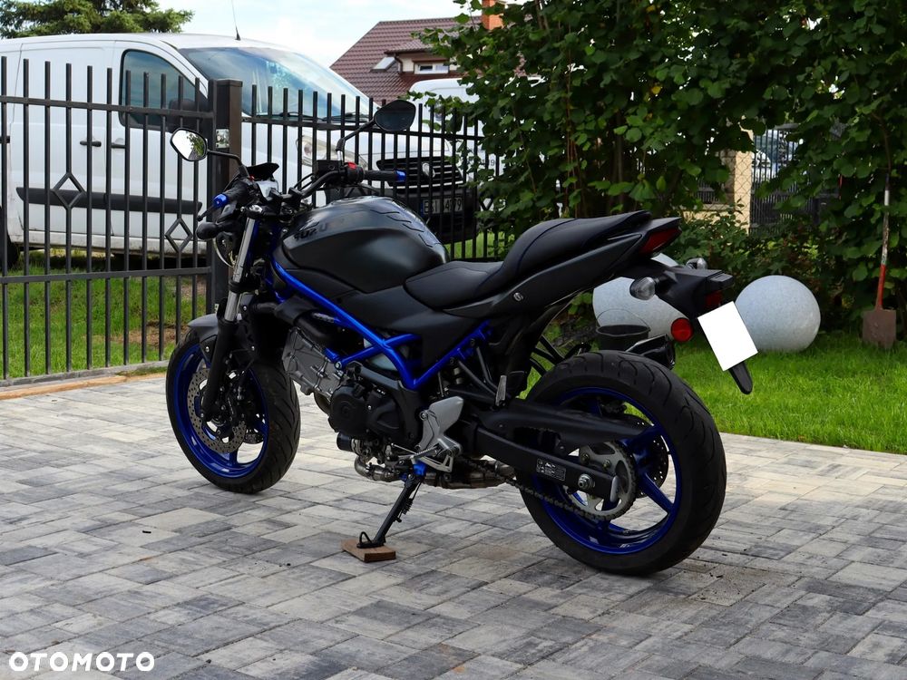 Suzuki SV - 7