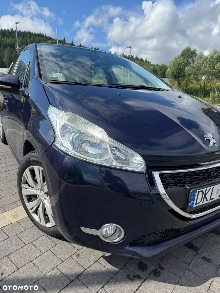 Peugeot 208 HDi 68 Like - 12