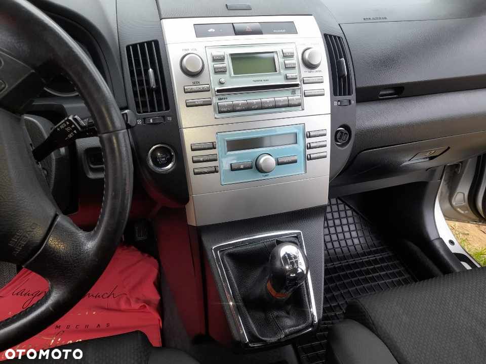 Toyota Corolla Verso 1.8 Prestige 7os - 25
