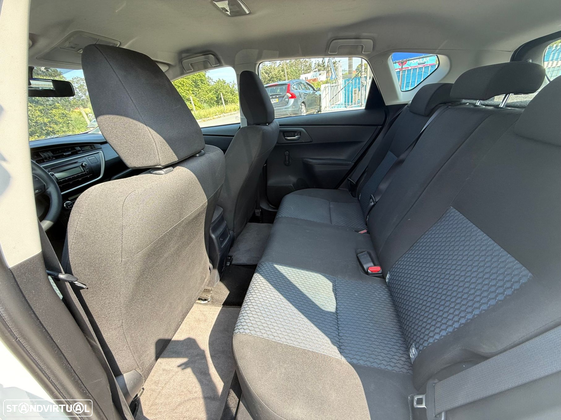 Toyota Auris - 12