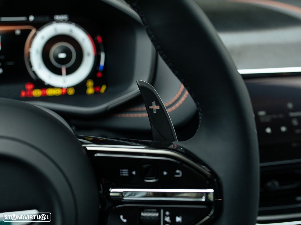 Aston Martin DBX 707 - 41
