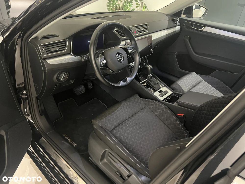 Skoda Superb 1.5 TSI Ambition DSG - 9