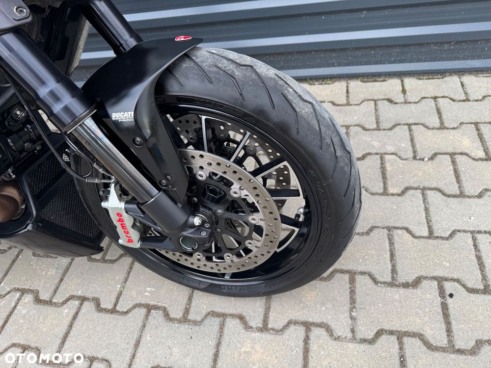 Ducati Diavel - 16