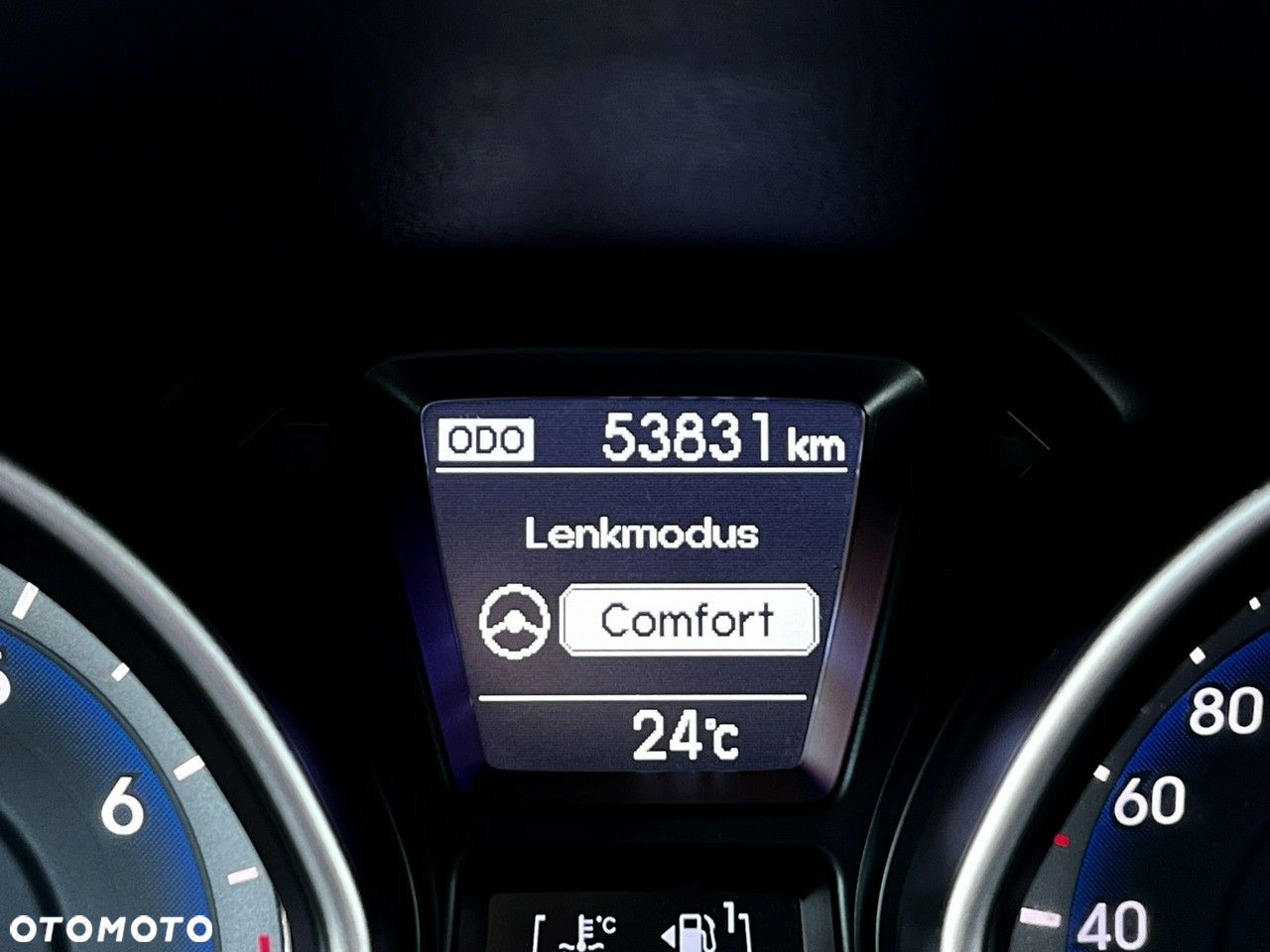 Hyundai i30 - 23
