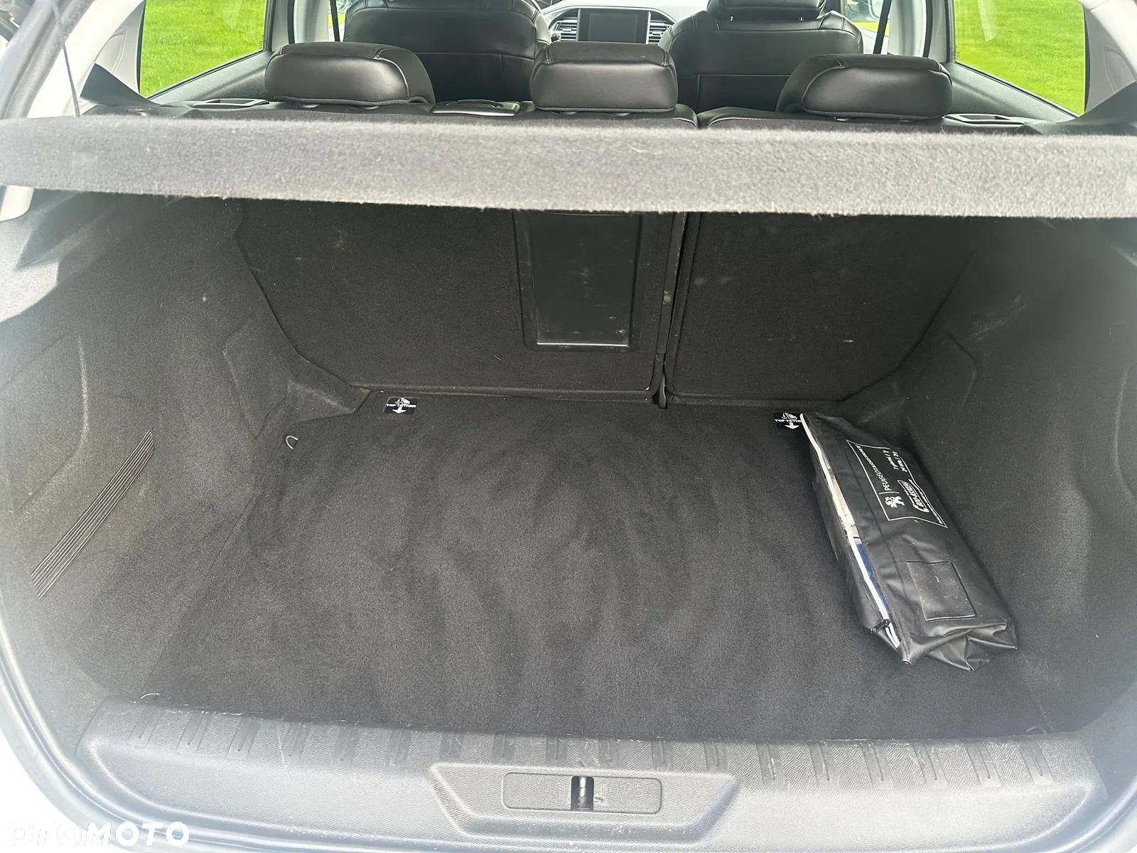 Peugeot 308 SW 1.6 BlueHDi Allure S&S - 8