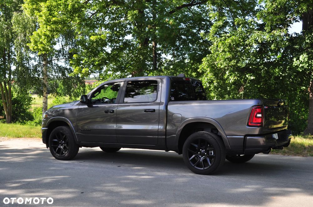 RAM 1500 Laramie Night Premium - 5