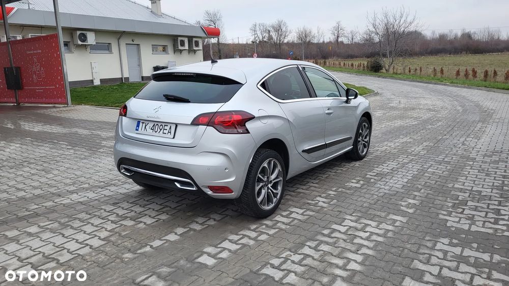 Citroën DS4 HDi 165 Urban Show - 17