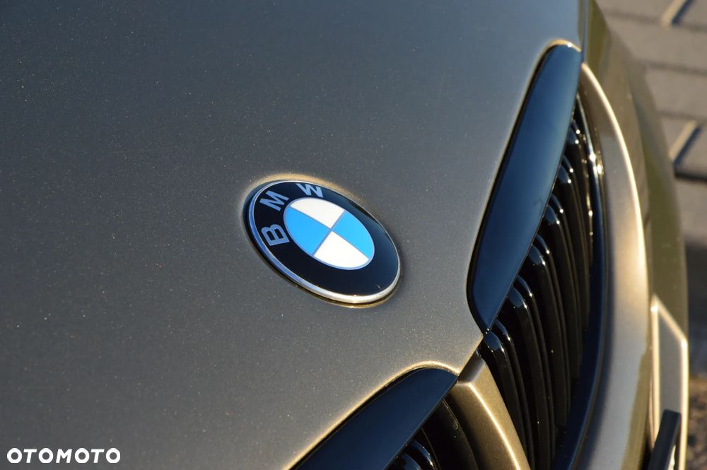 BMW Seria 3 318d - 15