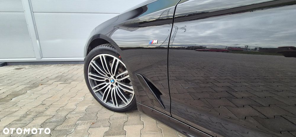 BMW Seria 5 520d Sport Line - 18