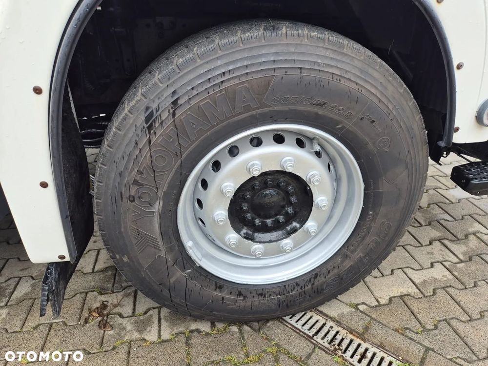 MAN TGS 18.360 / CYSTERNA / PALIWA + OLEJE / ADR / EURO 5 / 11M3 / 3 KOMORY / KABINA SYPIALNIANA / 1WŁ - 16